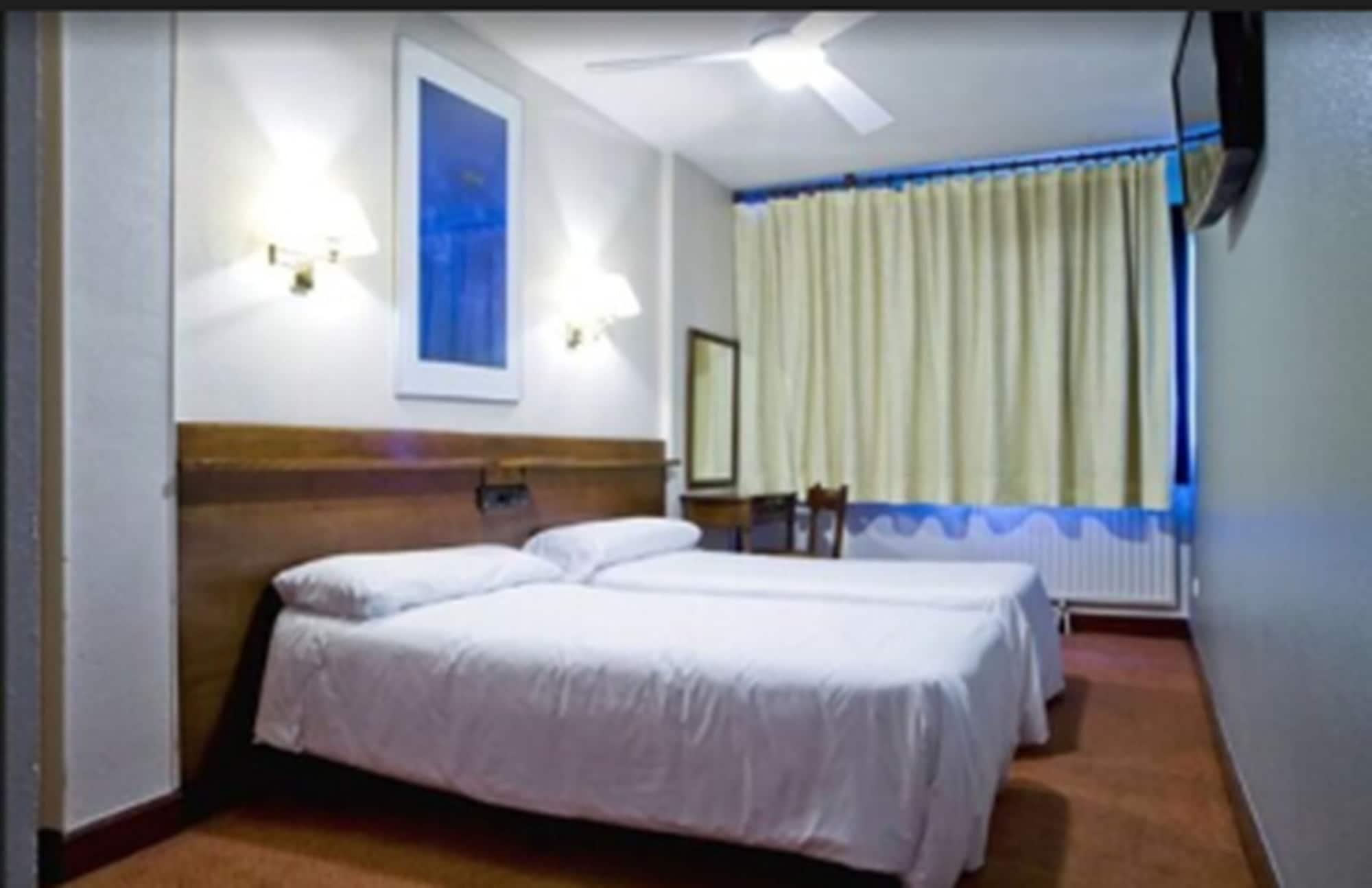 Hotel Ibiltze Lasarte Oria Zewnętrze zdjęcie