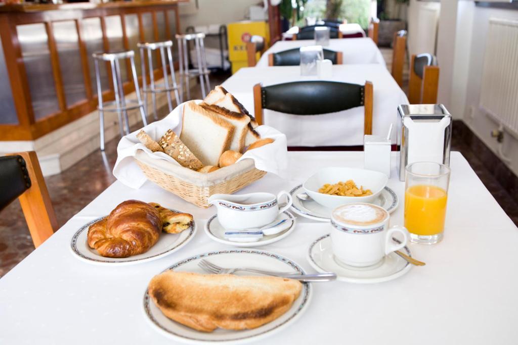 Hotel Ibiltze Lasarte Oria Zewnętrze zdjęcie